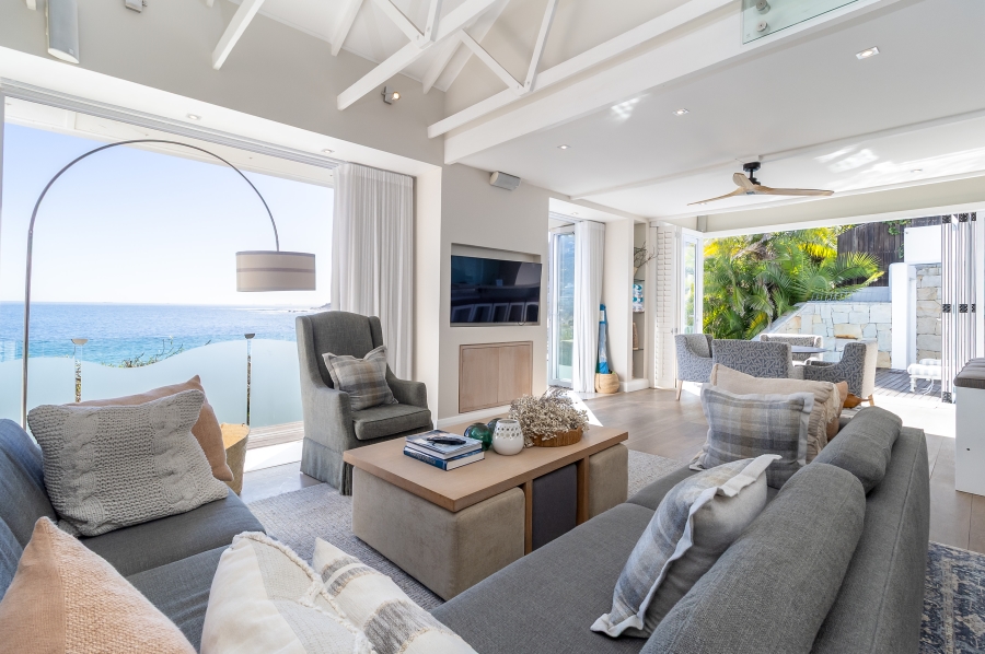 4 Bedroom Property for Sale in Clifton Western Cape